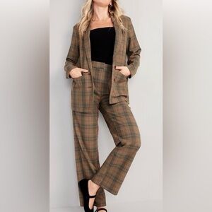Women’s Old Navy Brown Plaid high waisted wide leg trousers- petite small